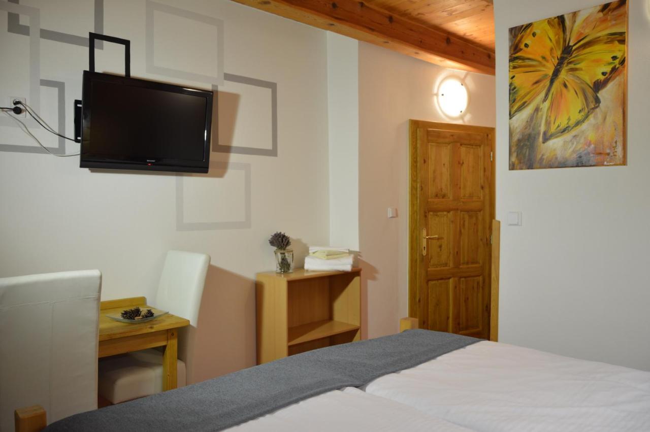Statek 3 - Wellness & Spa Hotel ฮลูโบกา นาด เวิลตาวู ภายนอก รูปภาพ